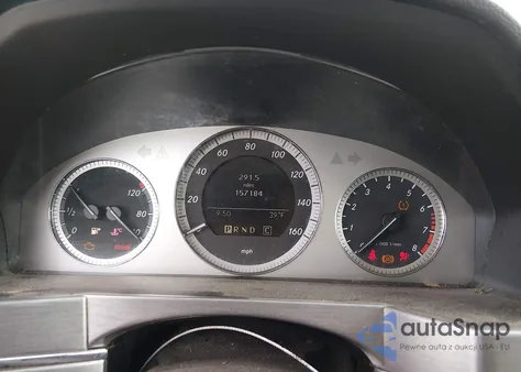 2010 Mercedes-Benz Glk 350 4Matic z USA, uszkodzony, nr VIN WDCGG8HB5AF265732